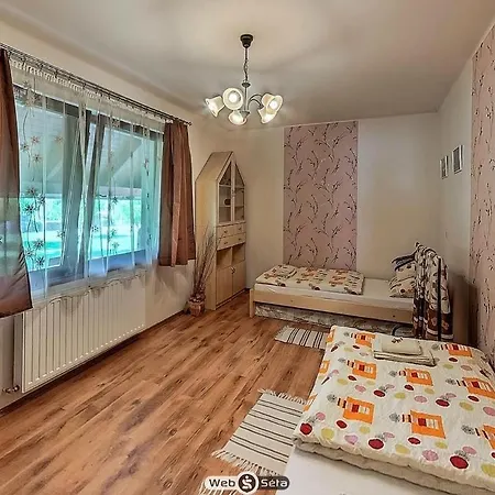 Vackor Vendeghaz * Gerjen